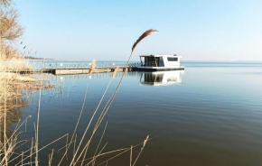 2 Bedroom Beach Front Ship In Neuruppin